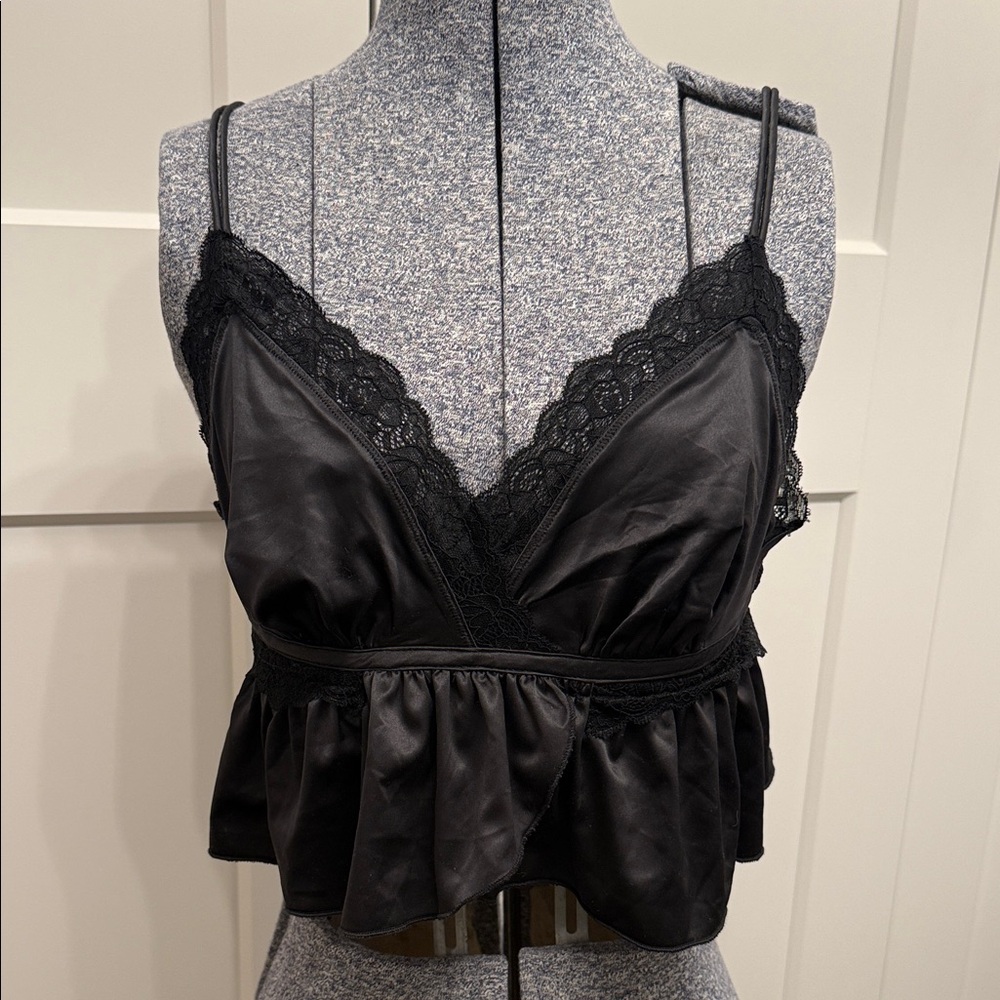 Elegant Black Lace Trim Camisole with Bow in Back